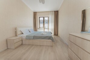 2 Schlafzimmer, Schreibtisch, Bügeleisen/Bügelbrett, kostenloses WLAN