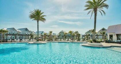 Charming 30A Getaway, Bikes, Steps to Pool, Near Beach ~ Pearl Lighthouse 30A