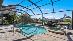 A heated pool - Villa Jill - 3/3 Gulf Access Home w/Electric Heated Pool/Spa and Boat Lift (Cape Coral)