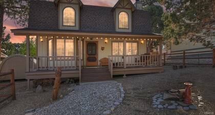 Hikers Haven - Close to Hiking, Fireplace, Horseshoes, Deck, BBQ
