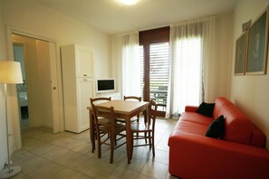 Smart TV - Apartment in Tuscany near Chianti Vineyards (Tavarnelle val di Pesa)