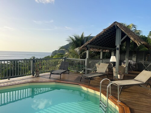 Très Belle Villa avec  Vue Mer & Piscine -  Séjour relaxant sous les tropiques