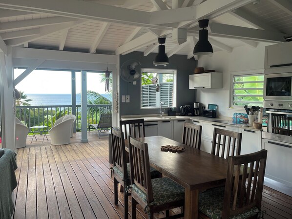 Dining - Beautiful Villa with Sea View & Pool - Relaxing stay in the tropics (Deshaies)