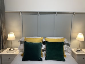 Apartment | 2 Schlafzimmer, Bügeleisen/Bügelbrett, kostenloses WLAN, Bettwäsche