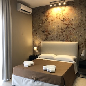Iron/ironing board, free WiFi, bed sheets - Dante 11 Guesthouse (Bari)