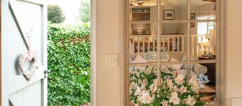 The Stables -  A rural, romantic retreat in a particularly pretty countryside setting close to Castl