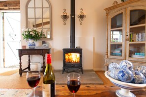Interior - The Stables -  A rural, romantic retreat in a particularly pretty countryside setting close to Castl (Great Maplestead)