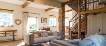 Five Star style with beautiful views of idyllic Countryside: The Old Steam Mill