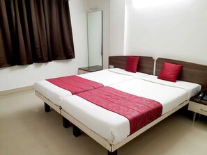 Executive Room | Desk, iron/ironing board, free WiFi - Hotel Bhooshan Airport road (Pune)