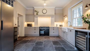 Cottage | Interior