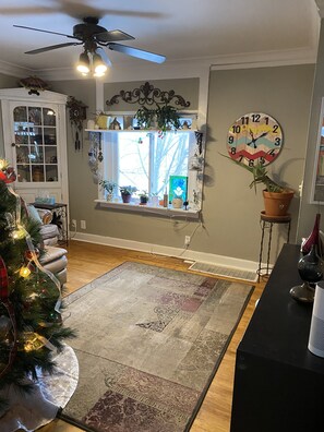 Interior - Built in 1866 this hillside home is close to everything! (Duluth)