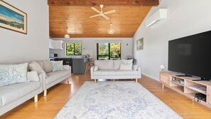 TV og smarthøyttalere