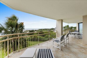 Property grounds - Amazing views! Ocean Creek 4 bedroom 4 bath oceanfront condo Sleeps 10. (Myrtle Beach)