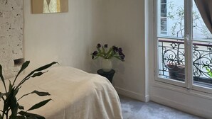Uklassifisert bilde, 3 av 6, knapp