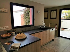 Fridge, microwave, oven, dishwasher