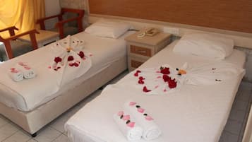 Twin Room | Premium bedding, minibar, WiFi, bed sheets