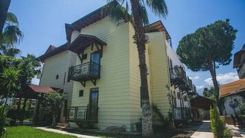 واجهة المنشأة