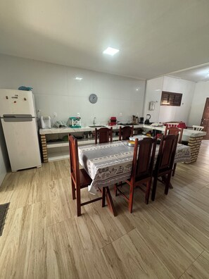 تناول الطعام