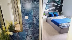 Apartment, Multiple Beds