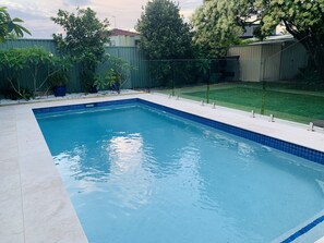 A heated pool - Palm Beach Cottage (Palm Beach)