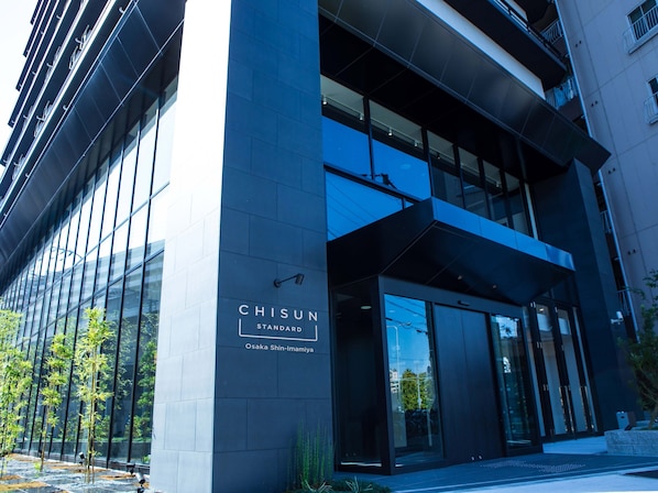 A modern building with a sign reading "CHISUN STANDARD Osaka Shin-Imamiya". - CHISUN STANDARD Osaka Shin-Imamiya (Osaka)