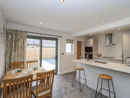 村舍 | 私人厨房 | 冰箱、洗碗机、电热水壶、烤面包机