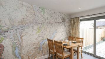 Cottage | Private kitchen | Fridge, microwave, dishwasher, electric kettle