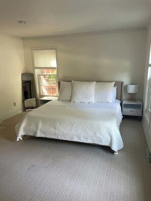 5 chambres, fer et planche à repasser, lit parapluie, Wi-Fi