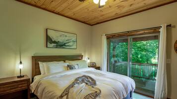 3 Schlafzimmer, Schreibtisch, Bügeleisen/Bügelbrett, Reisekinderbett