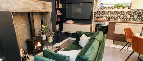 Cottage | Interior