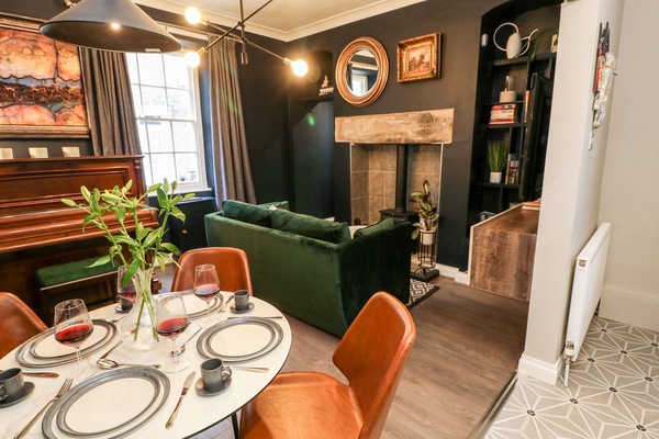 Cottage | Interior