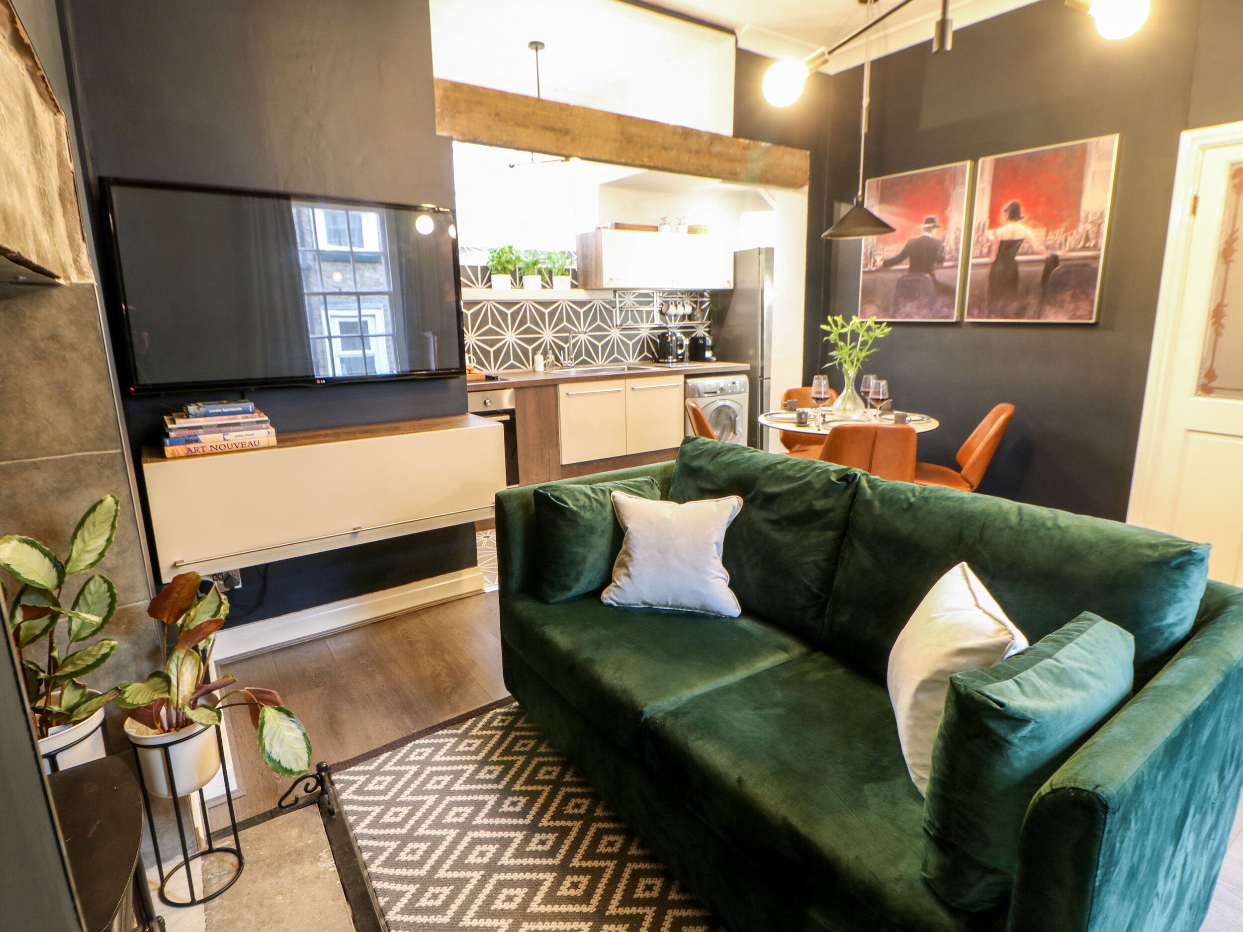 Cottage | Interior