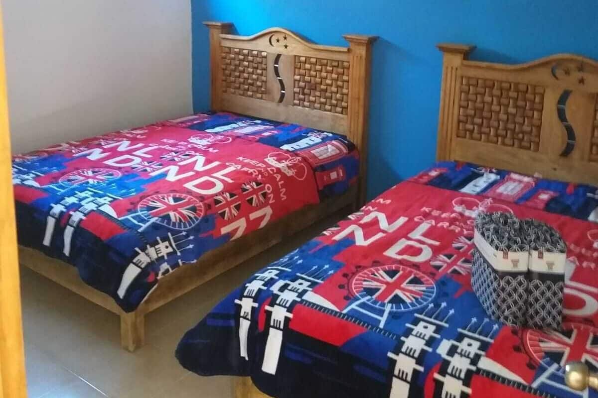 Family House | 2 bedrooms, blackout drapes, iron/ironing board (on request)