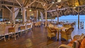 บ้านพัก, สูบบุหรี่ได้ | 5 ห้องนอน