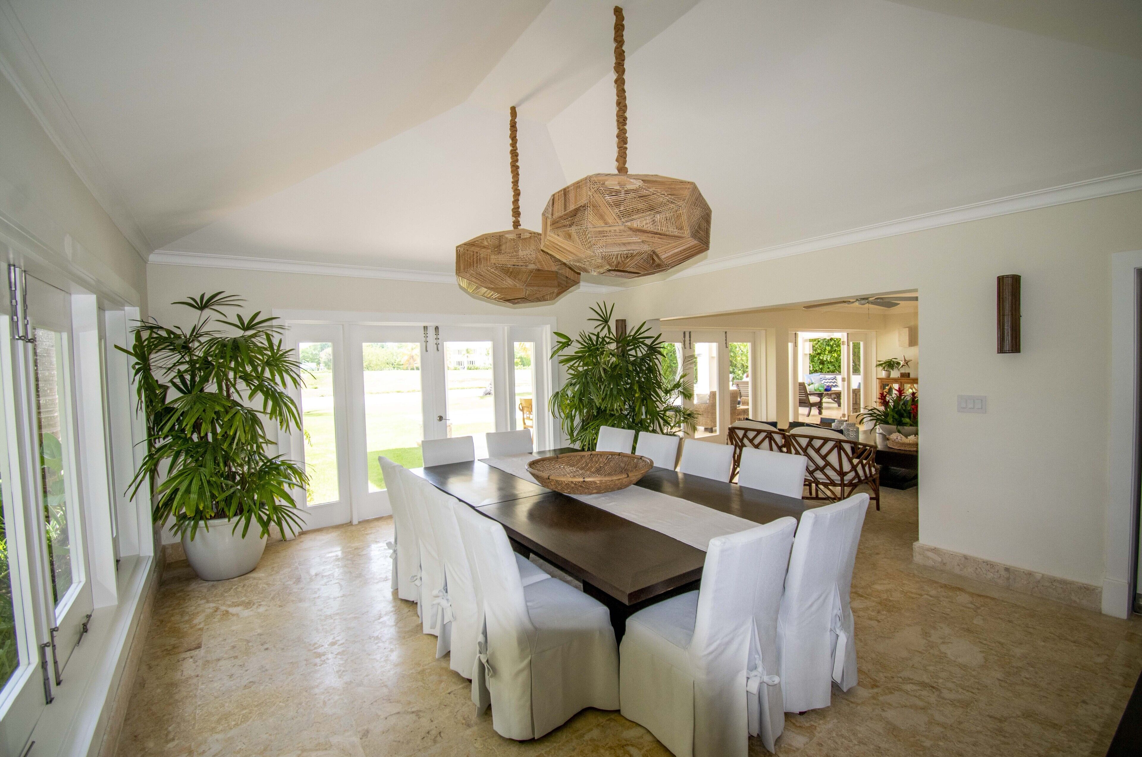 Foto - Luxury golf-front villa with golf cart, close to the beach in exclusive resort