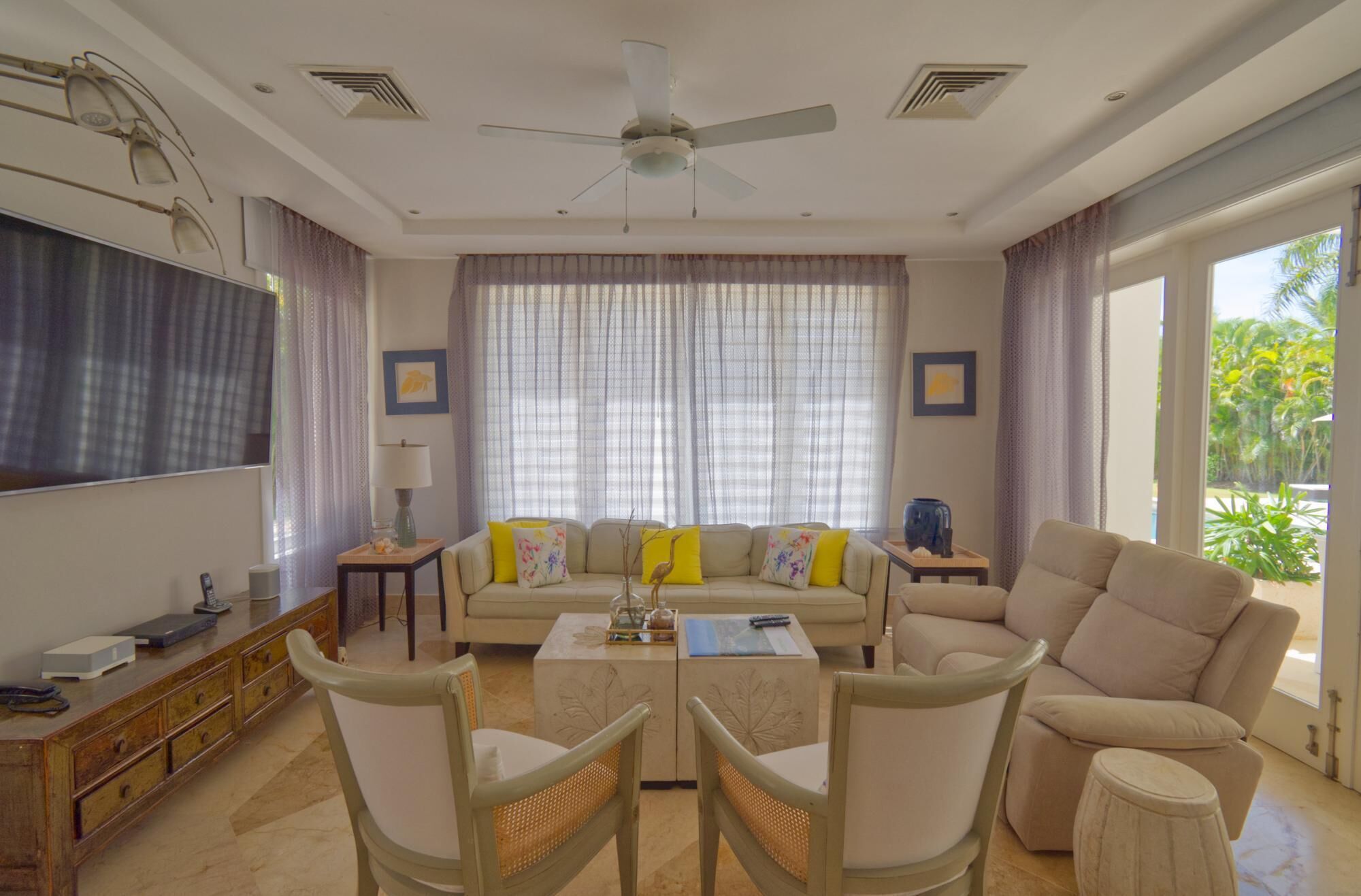 Photo - Fantastic 8-bedroom golf-front mansion near the beach