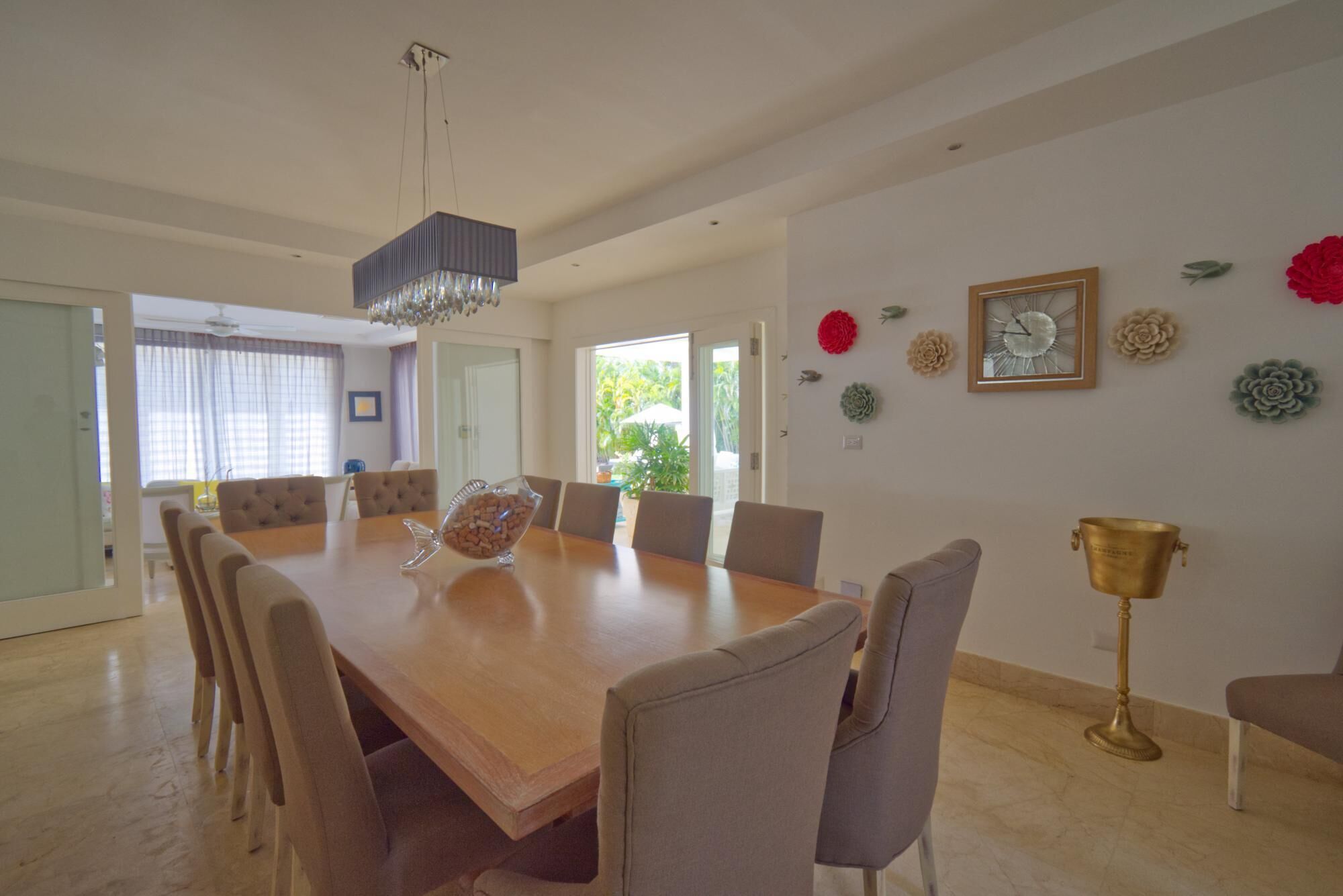 Photo - Fantastic 8-bedroom golf-front mansion near the beach