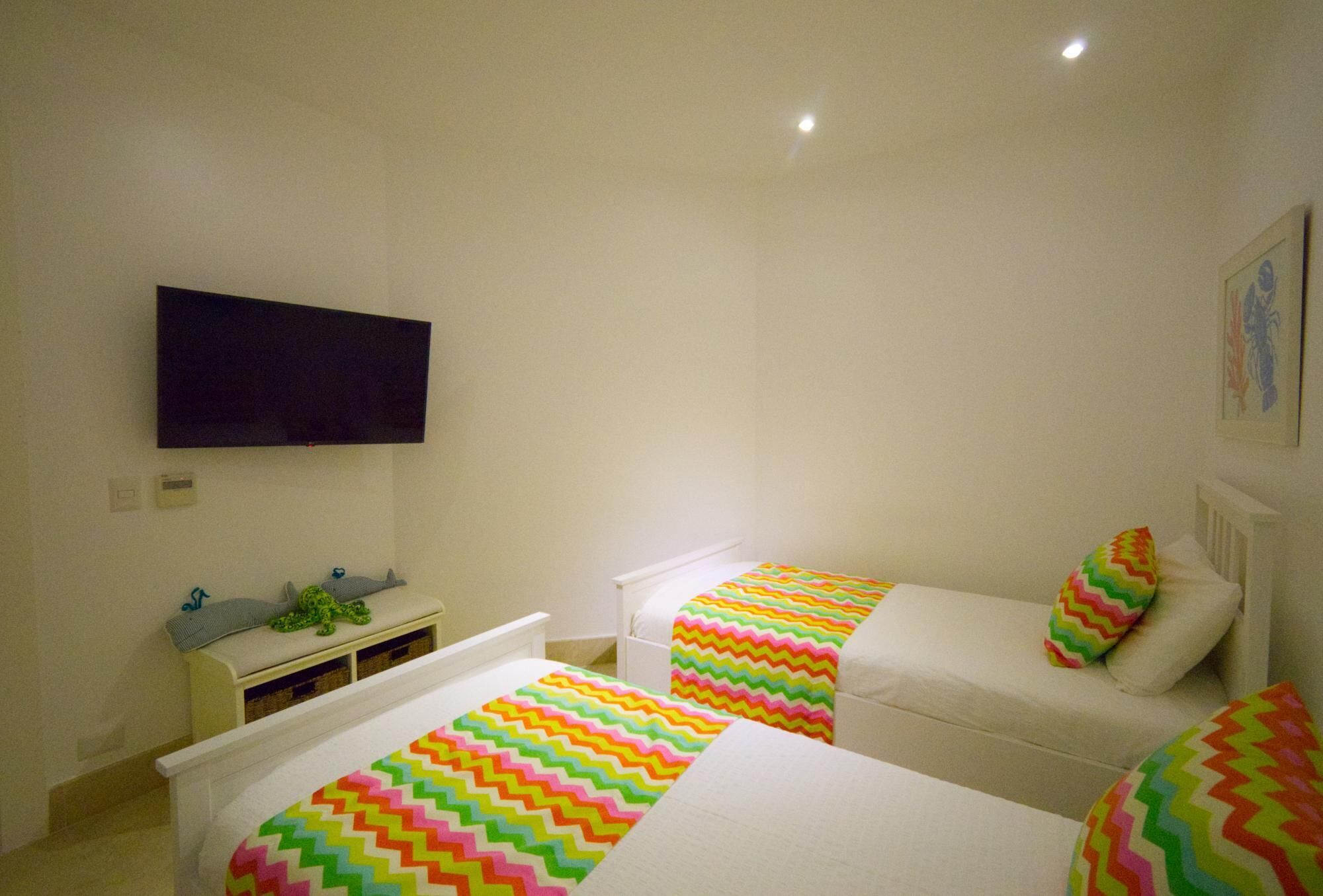 Photo - Fantastic 8-bedroom golf-front mansion near the beach