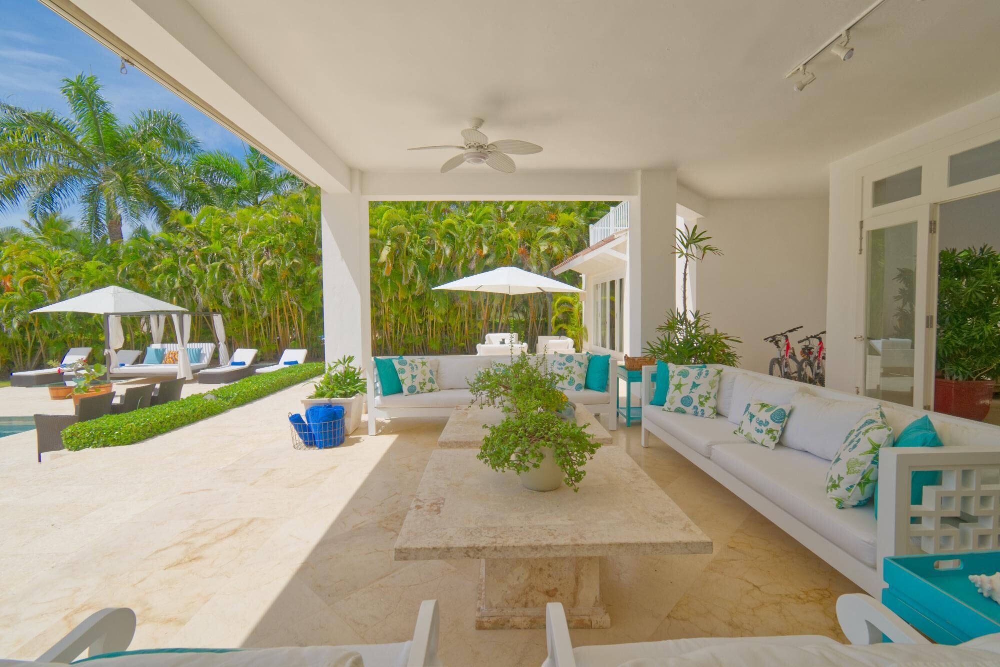 Photo - Fantastic 8-bedroom golf-front mansion near the beach