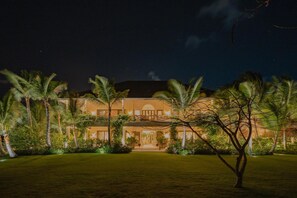 Villa, fumeurs | 4 chambres