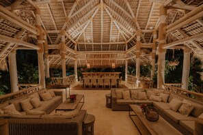 House, Smoking | 10 bedrooms