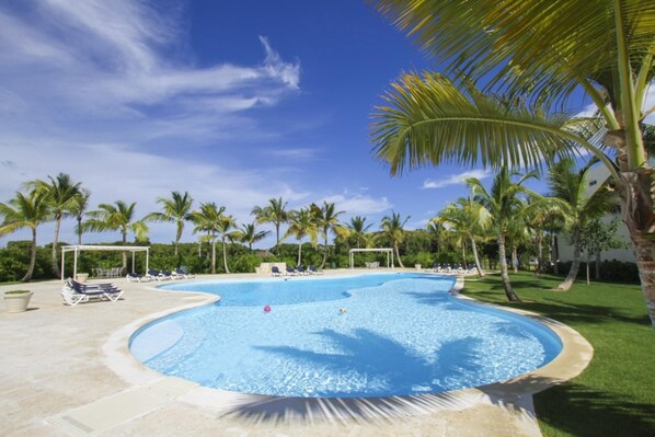Apartment | 3 bedrooms, in-room safe - Fully Equipped Apartment Overlooking Golf Course at Luxury Beach Resort (Punta Cana)