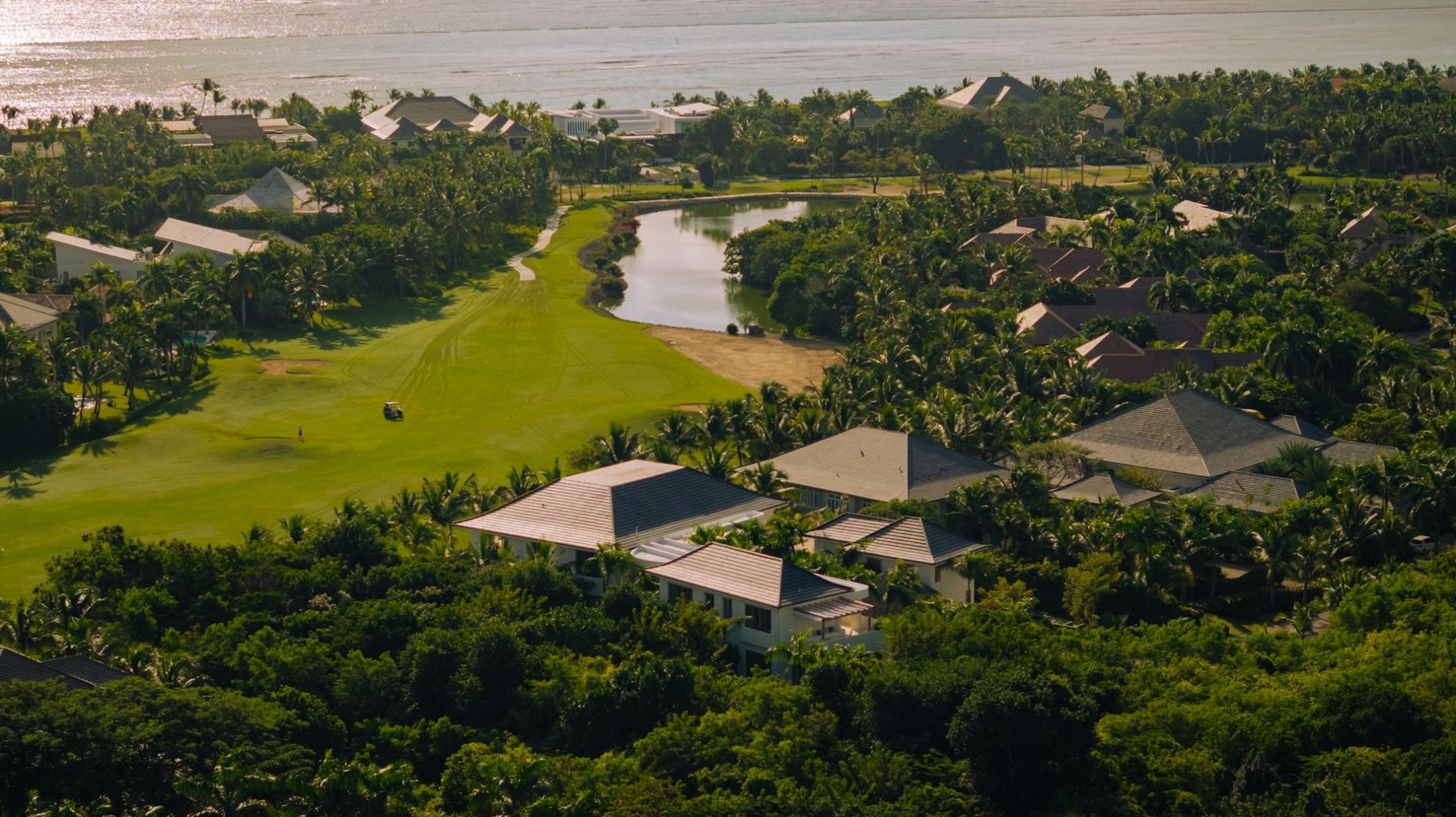Foto - Amazing Golf Villa at Luxury Resort in Punta Cana Includes Staff Golf Carts and Bikes