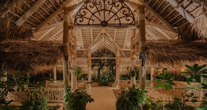 Luxurious Fully-staffed Villa With Amazing View in Exclusive Golf Beach Resort