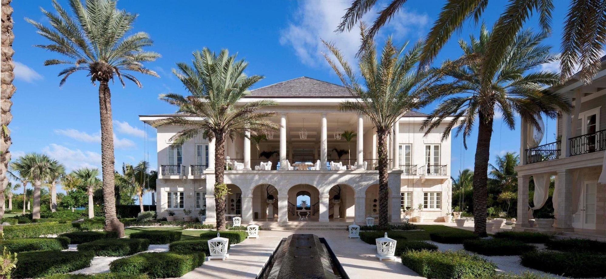 Foto - Luxury 9-bedroom ocean and golf front mansion with full service staff in exclusive resort