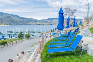 Property grounds - Rum Away with Me at Lake Chelan (Chelan)