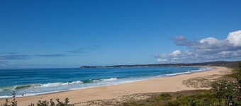 Beauty Point Retreat - 100 O'Connell's Point Road,