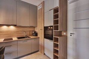 Standard-Apartment | Eigene Küche | Herdplatte, Wasserkocher mit Kaffee-/Teezubehör, Wasserkocher, Toaster