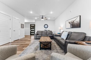 House, Multiple Bedrooms | Living area | Smart TV - Summer Breeze 9 Bedroom Home by RedAwning (Branson)