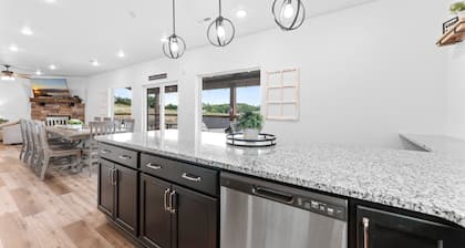 Summer Breeze 9 Bedroom Home by RedAwning